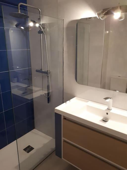 Apartamento Completo En カダケス エクステリア 写真