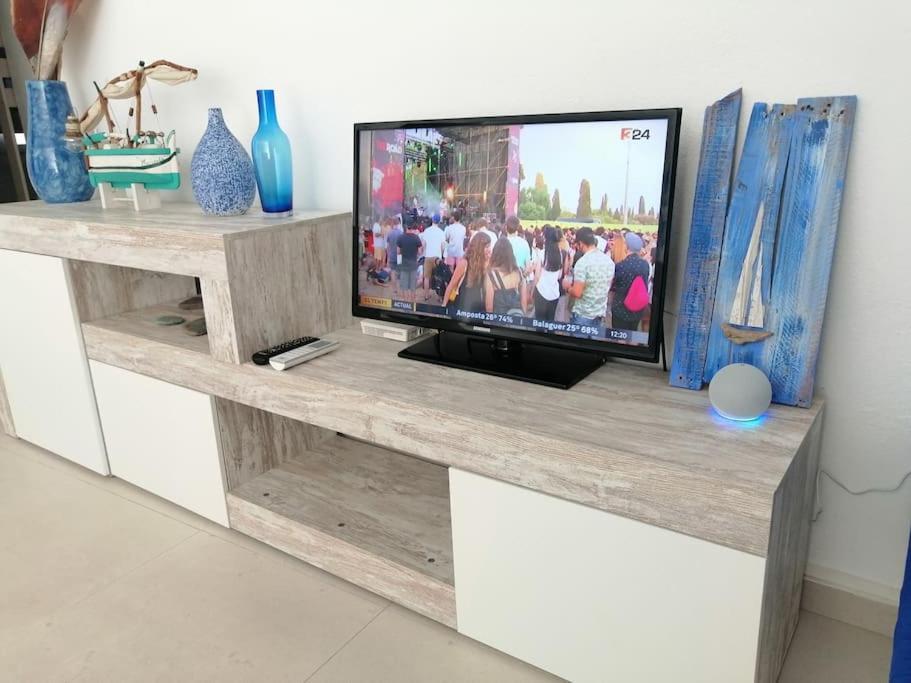 Apartamento Completo En カダケス エクステリア 写真