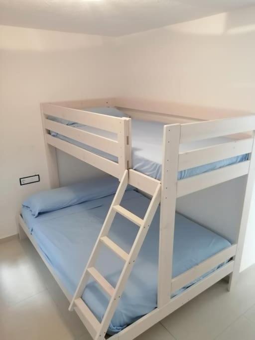 Apartamento Completo En カダケス エクステリア 写真